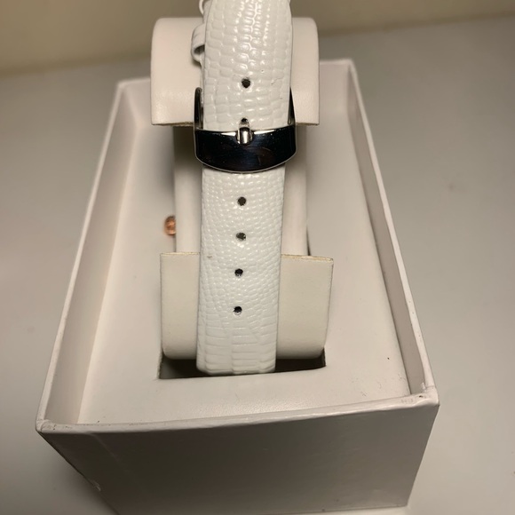 MashaLi Watch - Picture 3 of 3